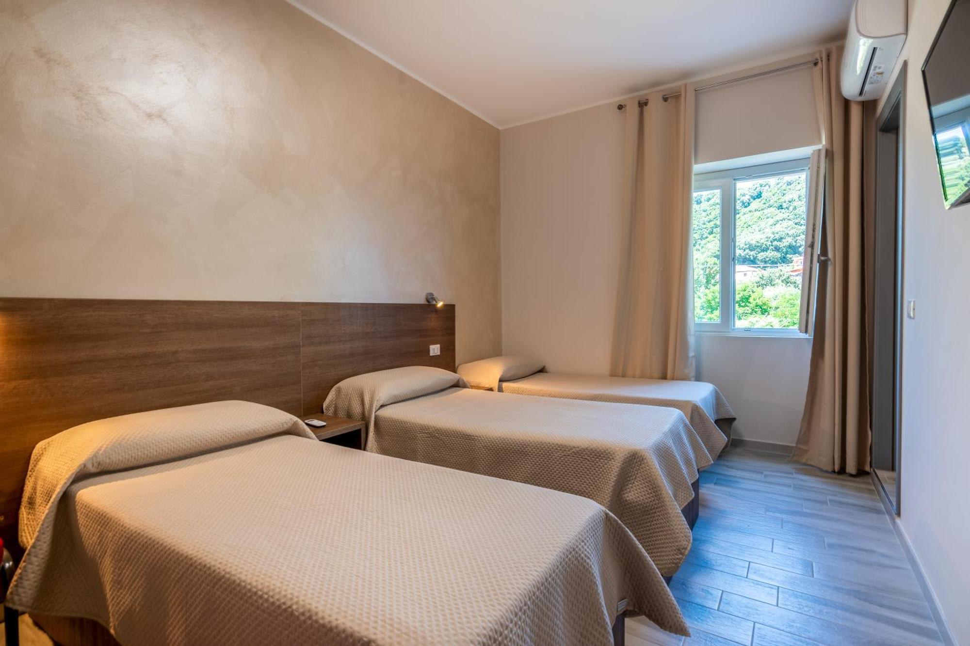 Albergo La Mimosa Lamezia Terme Exterior foto