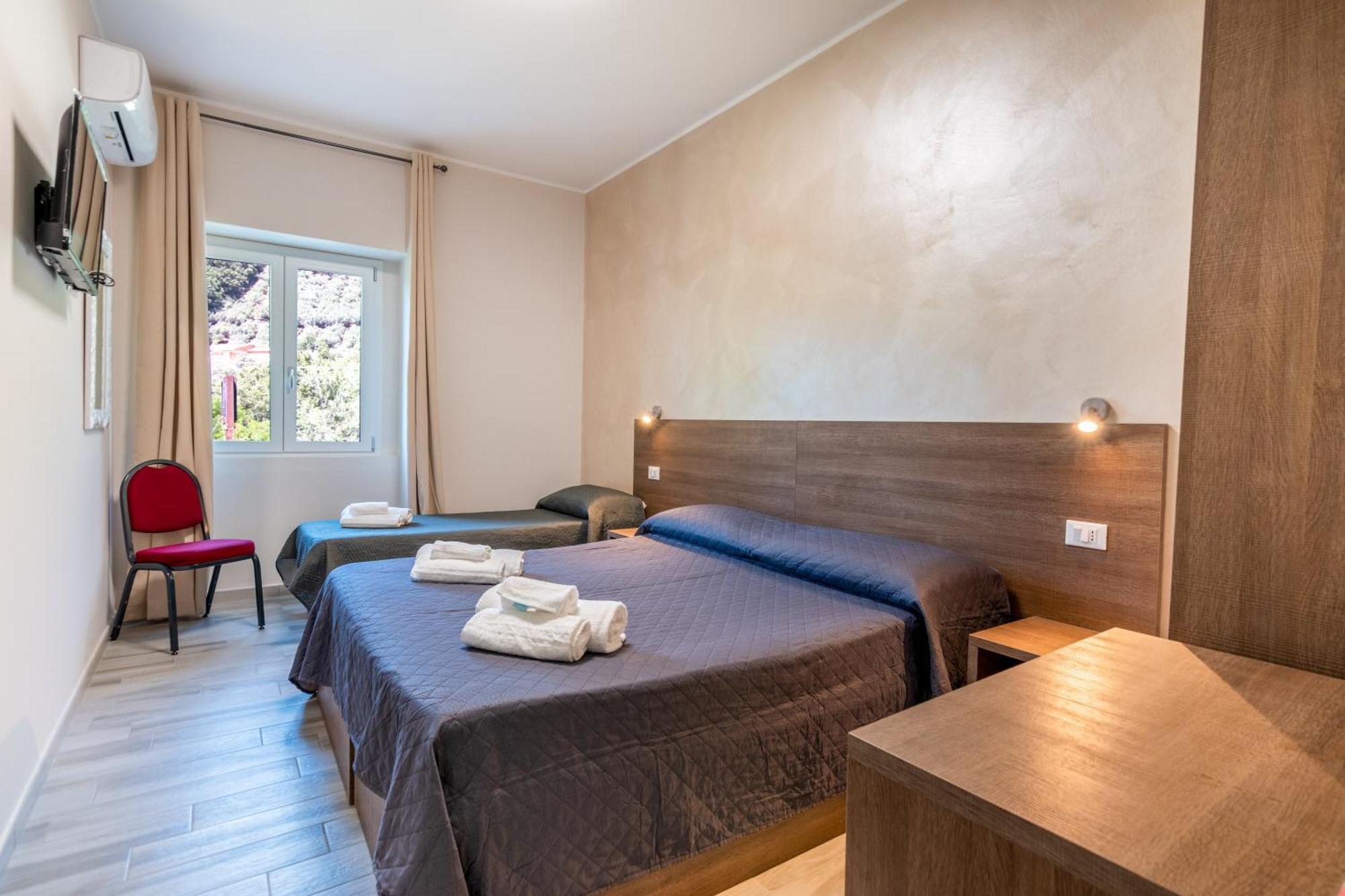 Albergo La Mimosa Lamezia Terme Exterior foto